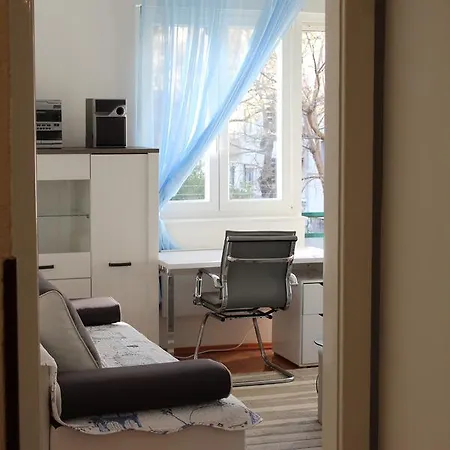 Apartment Cozy Mihaela With Balcony, Near Park Marjan & Old Town - Quiet Neighborhood